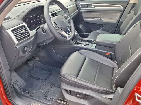 Used 2023 Volkswagen Atlas SE image 10
