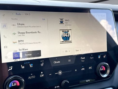 Used 2026 Lexus RX 350 Premium w/ Accessory Package (Z1) FWD image 23