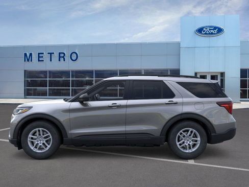 New 2026 Ford Explorer Active image 4