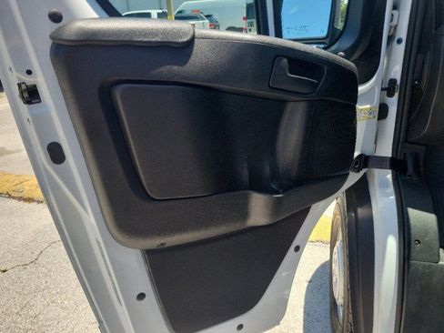 Used 2025 RAM ProMaster 1500 FWD image 11