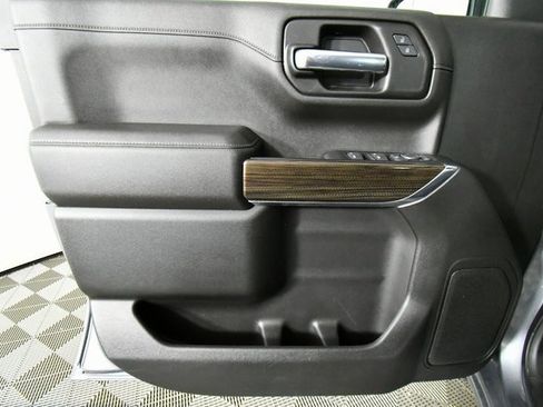 Used 2021 Chevrolet Silverado 1500 LT Trail Boss image 21