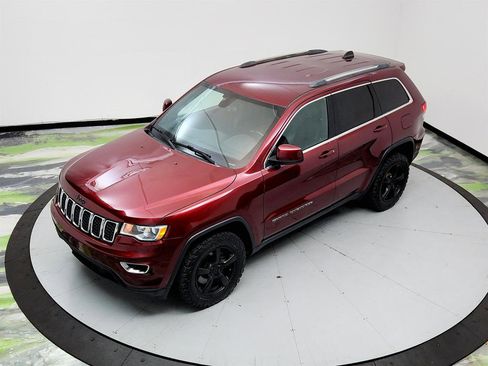 Used 2021 Jeep Grand Cherokee Laredo X AWD/4WD image 33