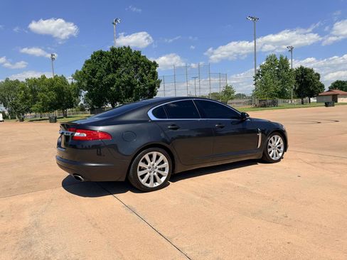 Used 2011 Jaguar XF Portfolio RWD image 29