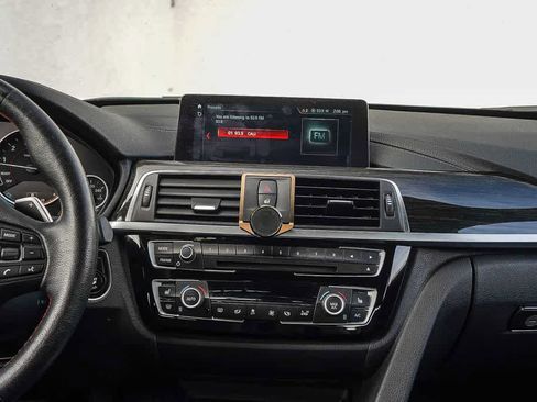 Used 2018 BMW 330i Sedan RWD image 13