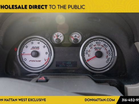 Used 2010 Ford Focus SE image 5