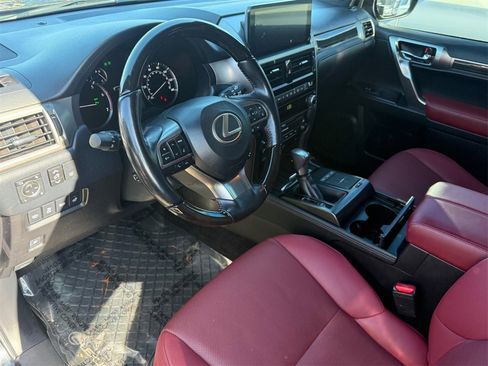 Used 2022 Lexus GX 460 Premium image 9