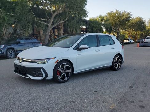 New 2026 Volkswagen GTI SE FWD image 9