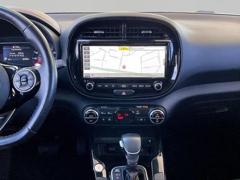 Used 2020 Kia Soul GT-Line Turbo FWD image 9
