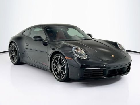 Used 2020 Porsche 911 Carrera 4 AWD/4WD image 3