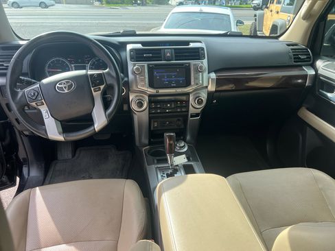 Used 2015 Toyota 4Runner SR5 image 16