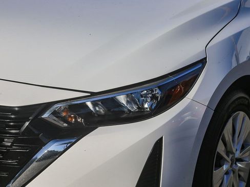 Used 2024 Nissan Sentra S FWD image 4