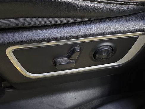 Used 2021 RAM 1500 Laramie w/ Off Road Group image 35