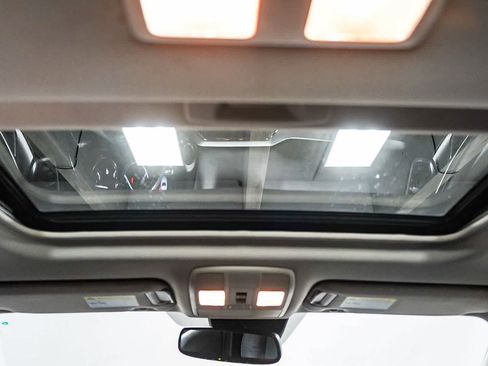 Used 2018 MAZDA CX-9 Touring w/ Touring Premium Package FWD image 18
