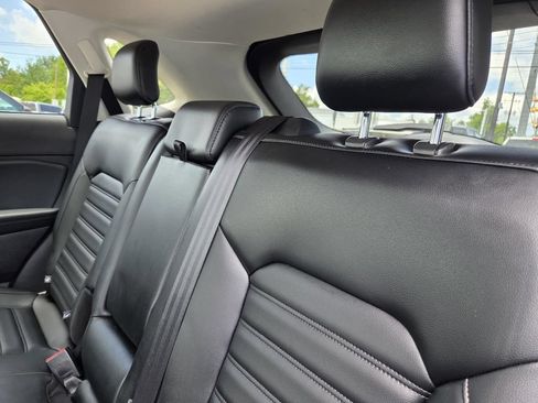 Used 2019 Ford Edge SEL w/ Equipment Group 201A AWD/4WD image 31