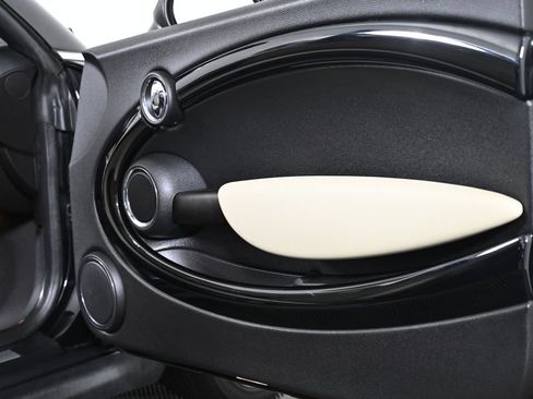 Used 2013 MINI Cooper Roadster S FWD image 31
