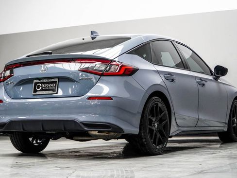 Used 2022 Honda Civic Sport image 12