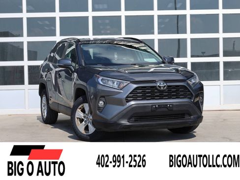 Used 2021 Toyota RAV4 XLE AWD/4WD image 1