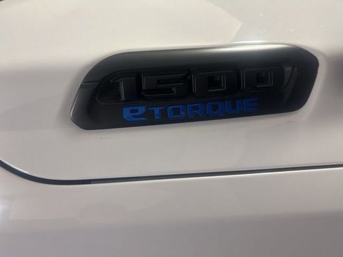 New 2026 RAM 1500 4x4 Crew Cab image 42