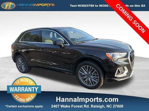 Used 2022 Audi Q3 2.0T Premium w/ Convenience Package image 1