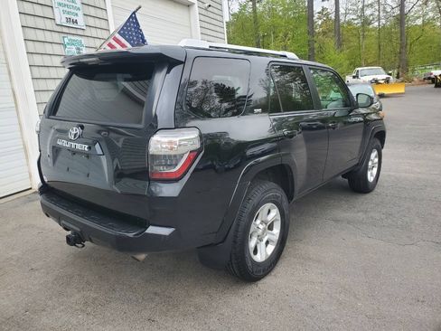 Used 2016 Toyota 4Runner SR5 AWD/4WD image 7