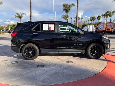 Used 2021 Chevrolet Equinox LS image 9