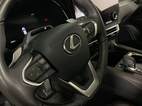 Used 2024 Lexus RX 450h AWD w/ Luxury Package image 16