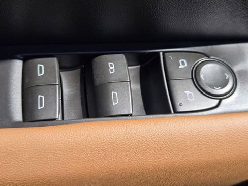 New 2026 GMC Canyon AT4 AWD/4WD image 17