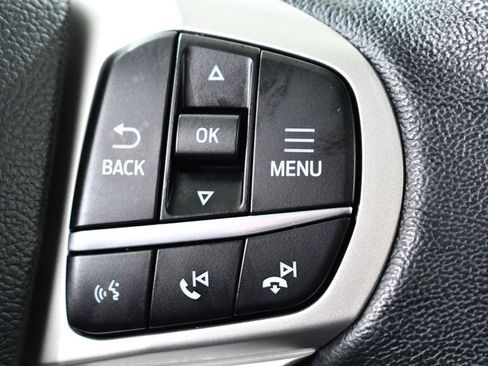 Used 2022 Ford Explorer XLT w/ Equipment Group 202A image 33