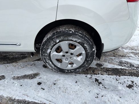 Used 2015 Nissan Rogue S w/ Convenience Package image 13