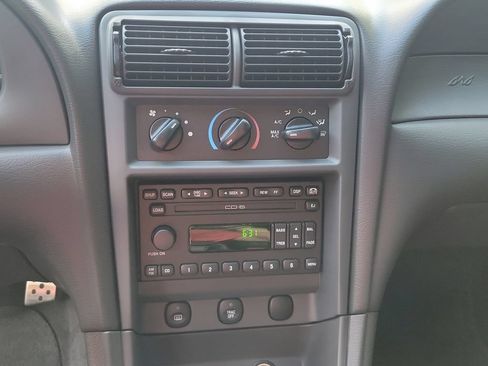 Used 2001 Ford Mustang GT RWD image 22