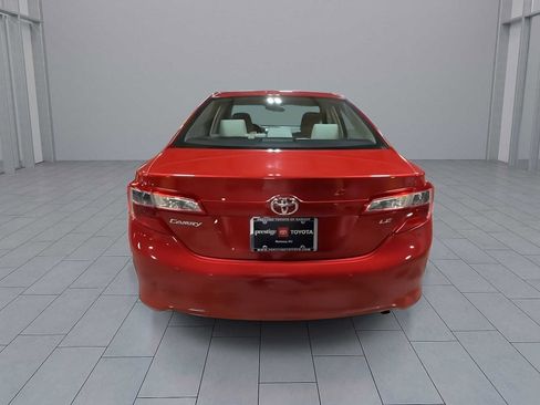 Used 2012 Toyota Camry LE image 7
