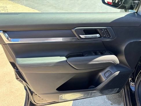 New 2026 GMC Terrain Elevation w/ Elevation Premium Package AWD/4WD image 10
