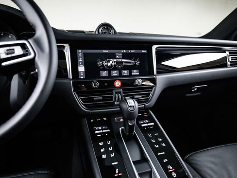 New 2026 Porsche Macan S AWD/4WD image 18