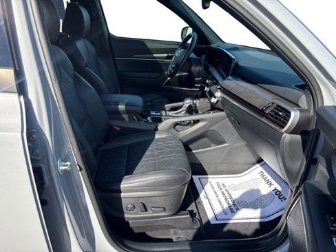 Certified 2025 Kia Telluride EX X-Line AWD/4WD image 11