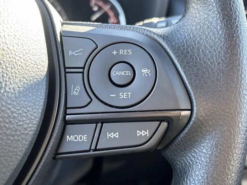 New 2025 Toyota RAV4 XLE image 33