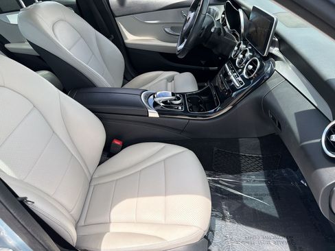 Used 2015 Mercedes-Benz C 300 4MATIC Sedan image 30