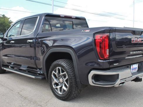 Used 2023 GMC Sierra 1500 SLT w/ SLT Premium Plus Package AWD/4WD image 10