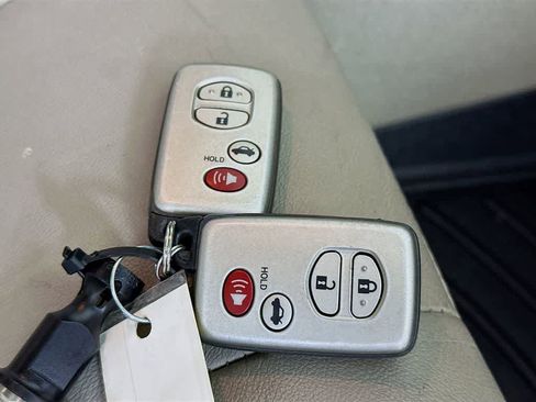 Used 2009 Toyota Camry Hybrid image 21