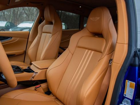 New 2026 Aston Martin DBX 707 image 9