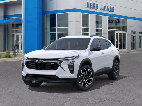 New 2026 Chevrolet Trax RS w/ Driver Confidence Package image 6