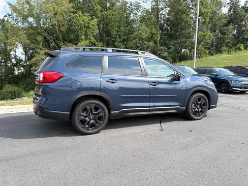 Used 2023 Subaru Ascent Onyx Edition AWD/4WD image 8