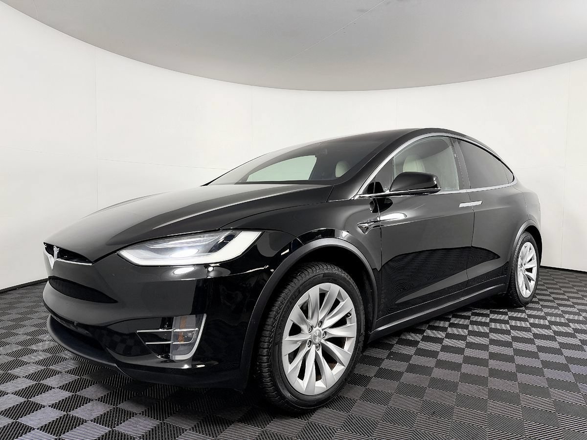 Used 2020 Tesla Model X Long Range AWD/4WD image 2
