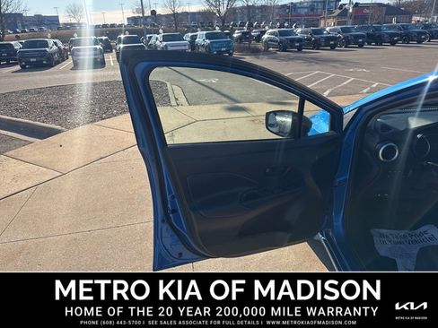 Used 2021 Nissan Versa S image 11