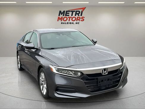 Used 2018 Honda Accord LX image 6