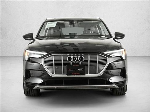 Certified 2023 Audi e-tron Premium Plus w/ Premium Plus Package image 2