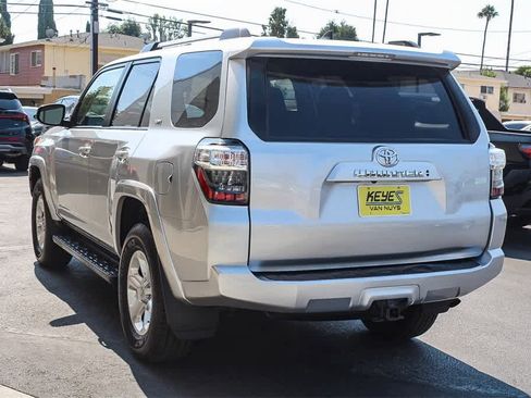 Used 2022 Toyota 4Runner SR5 image 7