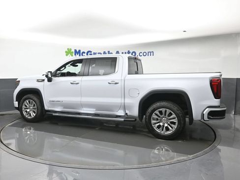 Used 2026 GMC Sierra 1500 Denali w/ Technology Package AWD/4WD image 22