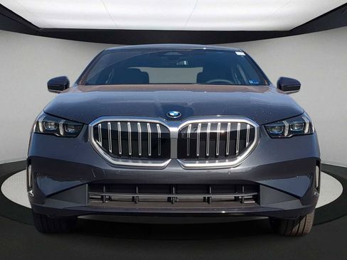 New 2026 BMW 530i xDrive 530i xDrive w/ Premium Package image 3