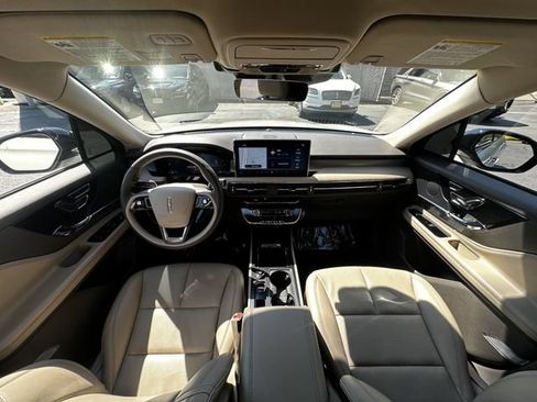 Certified 2024 Lincoln Corsair AWD w/ Equipment Group 101A image 16