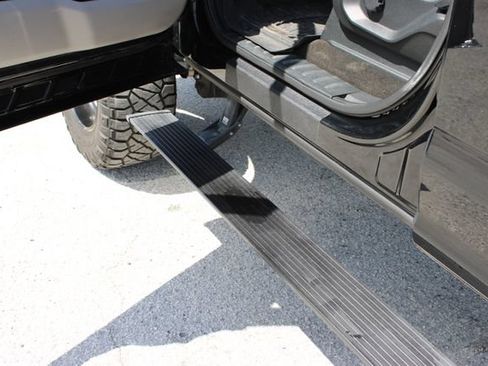 Used 2018 Ford F250 XLT AWD/4WD image 19